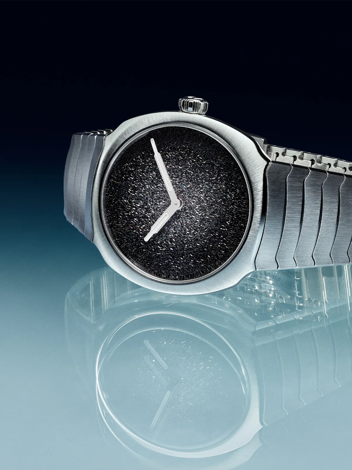 Streamliner <br>Two Hands 34mm <br>Silver Fumé