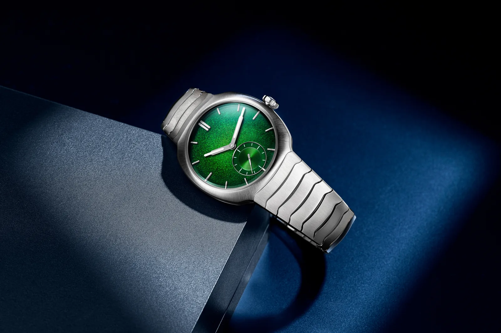 Streamliner <br>Small Seconds <br>Lime Green Enamel